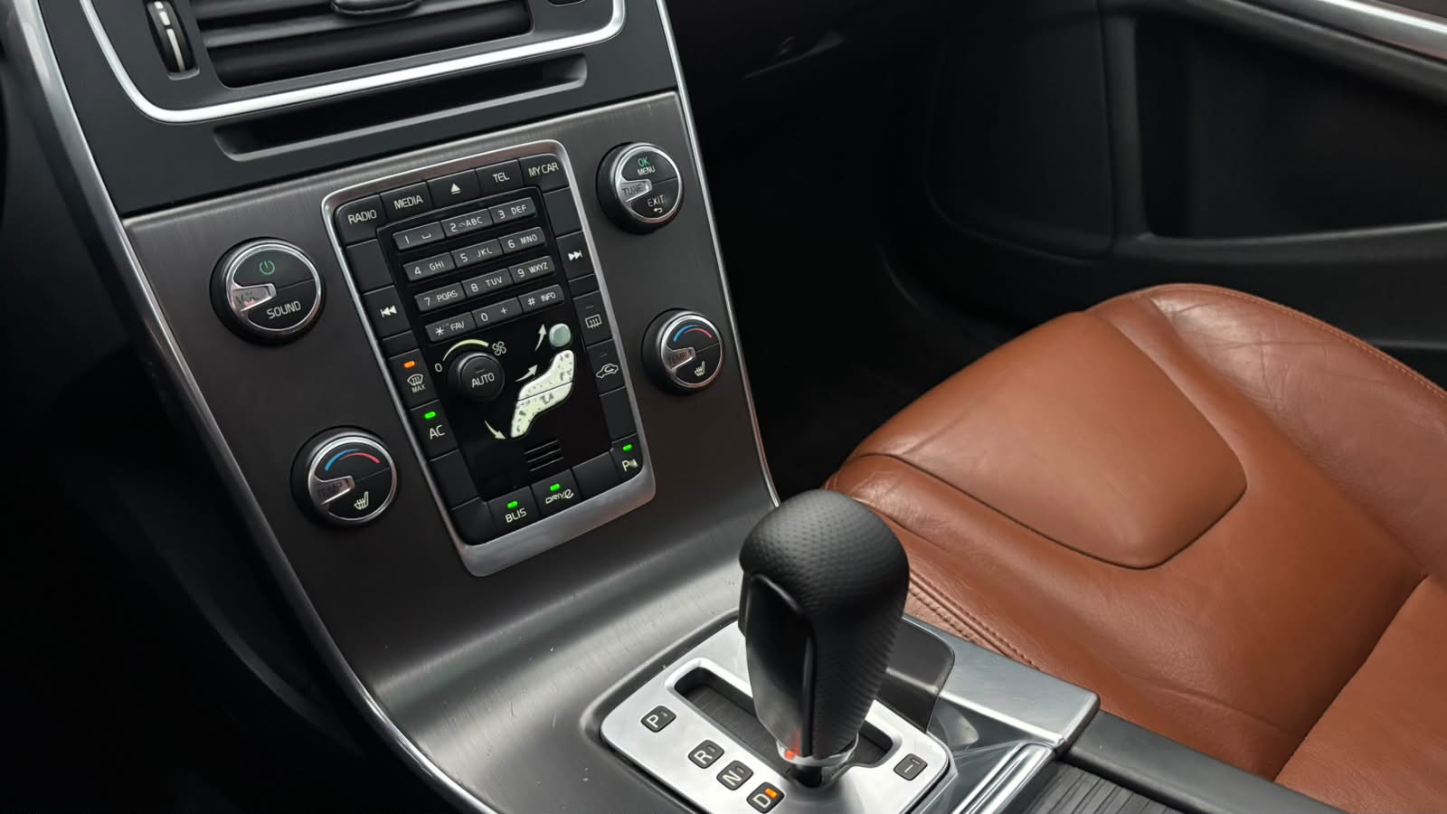 VOLVO S60 2